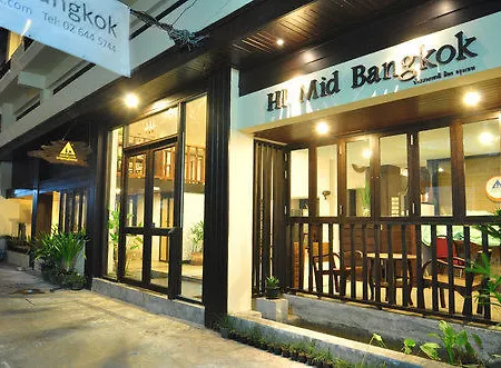 Hi. Mid Bangkok Hostel